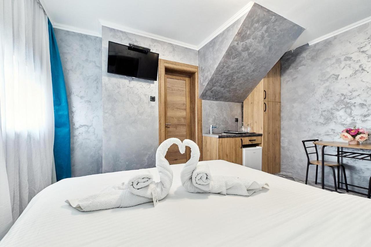 Room Новий Сад Екстер'єр фото